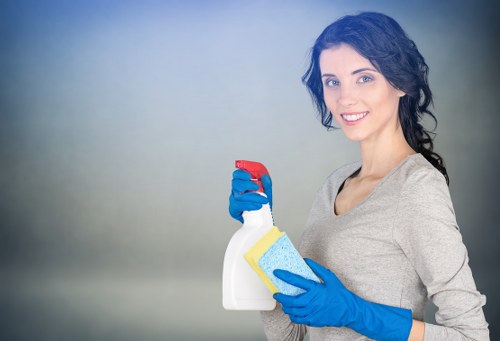 End of tenancy deep cleaning in SE22 for a refreshed property